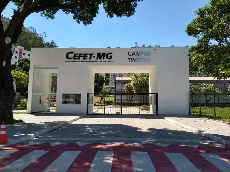 Pl 4952 cefet mg e rj transformados em universidades federais.jpg